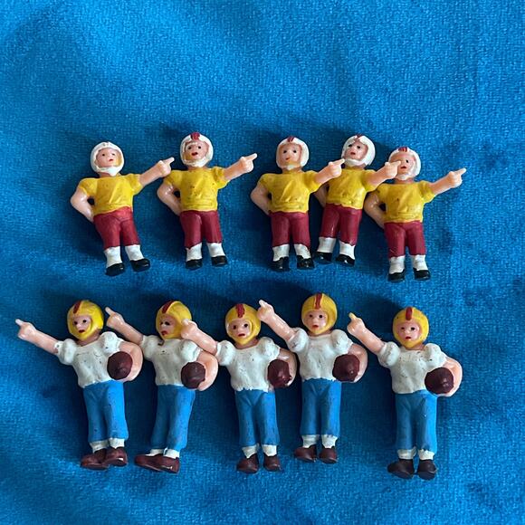 VTG Miniature Footbal players set of 10 - Picture 1 of 4